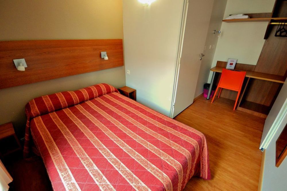 Fasthotel Tours Sud Chambray-lès-Tours Esterno foto